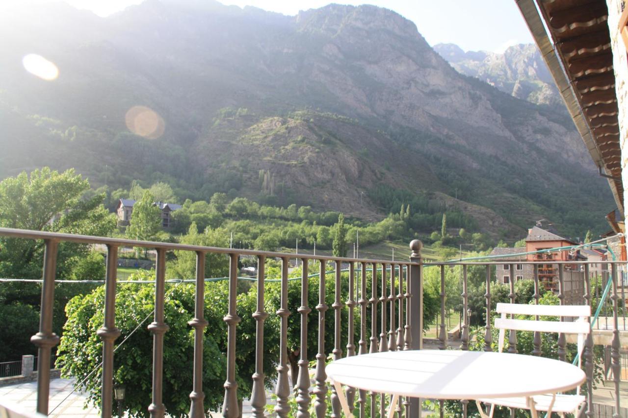 BPirineos-Parque Los Tilos 1 Benasque Exterior foto